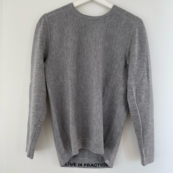 Lululemon Alpine Air Crew (grey, XS) - Picture 2 of 3